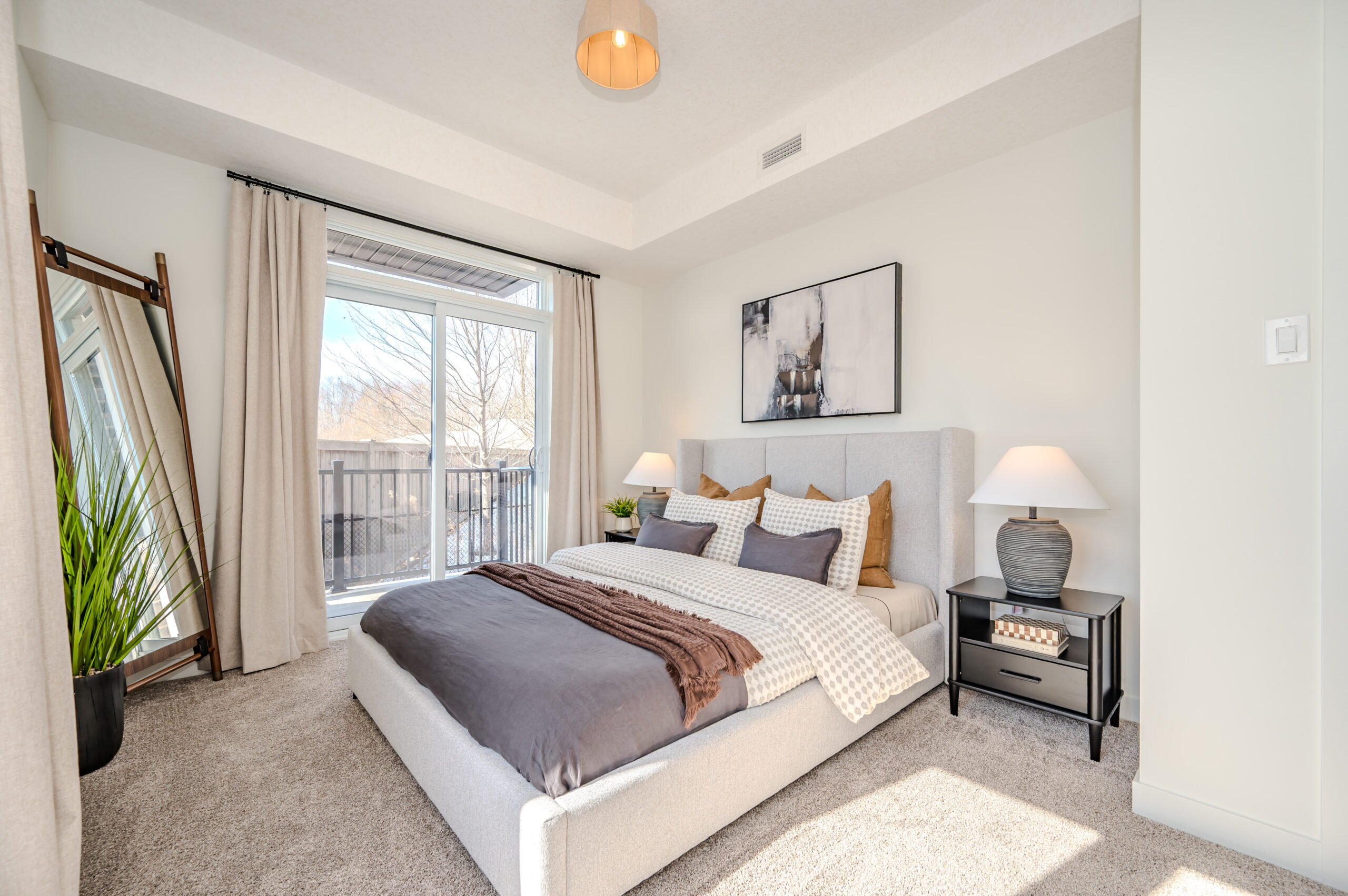 22-167-824 Woolwich St_Guelph-22